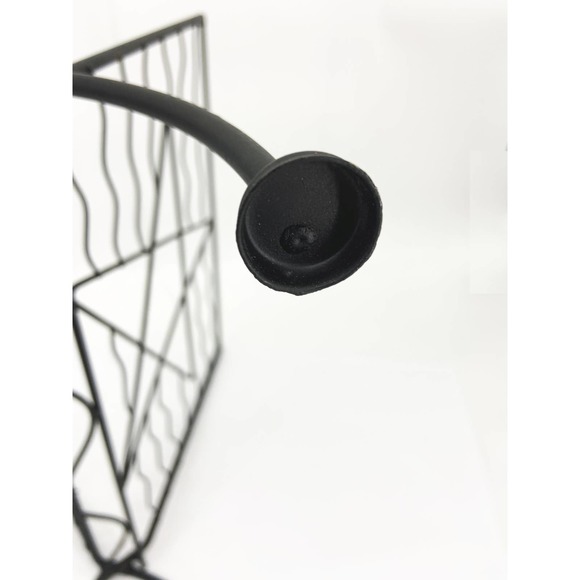 Iron Star Magazine Rack - Picture 5 of 7